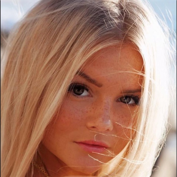 Meet your Posher, Ashleigh - Picture 1 of 1